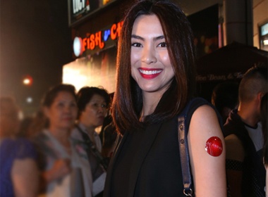 Ha Tang chon toc dung mot voi hang loat sao Viet hinh anh