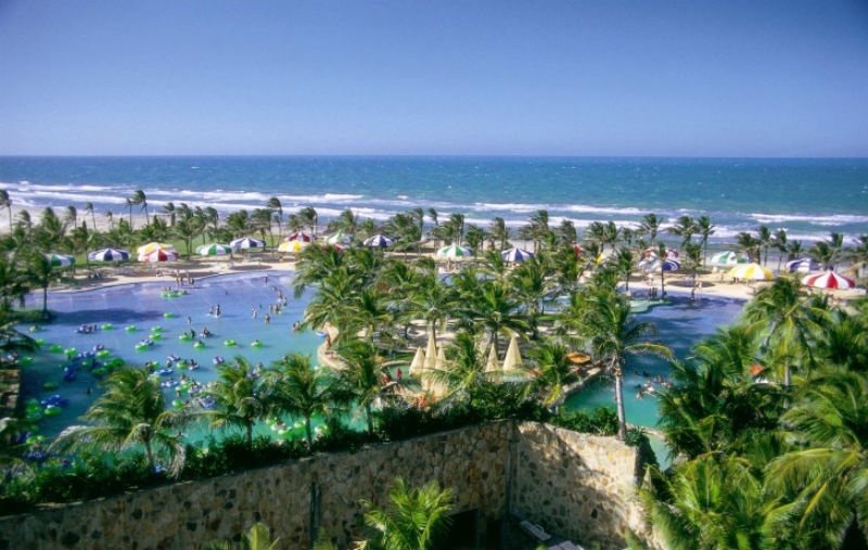 1. Fortaleza, Brazil: Không cớ gì mà Fortaleza lại đứng đầu danh sách 10 điểm đến đang ngày càng thu hút du khách trên thế giới. Ở đây, bạn sẽ có được những trải nghiệm thú vị bởi những bãi biển ngập tràn ánh nắng, những công trình kiến trúc cổ và sẽ bị thu hút vào các quầy hàng thủ công mỹ nghệ địa phương. Ngoài ra, bạn chắc chắn không nên bỏ qua pháo đài Fortaleza de Nossa Senhora da Assunção, một biểu tượng của thành phố Fortaleza này.