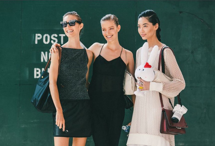  Chính vì thế, với giới sành thời trang, NYFW còn là dịp để những tín đồ có khả năng mix, match phụ kiện đẳng cấp khoe khéo tài năng của mình.