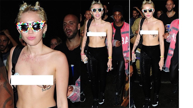 Gần đây nhất, cô nàng nổi loạn của Hollywood còn làm dân tình xôn xao khi dùng mỗi miếng dán ngực thay vì diện áo lót như thường lệ để đến dự tiệc ăn mừng hậu show diễn thời trang do nhà thiết kế Alexander Wang tổ chức trong khuôn khổ Tuần lễ Thời trang new york 2015. 