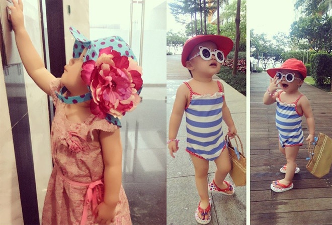 Dường như mẹ Linh Nga rất yêu thích làm điệu cho con gái nhỏ bằng phụ kiện, vì Luna luôn xinh xắn, nổi trội với đủ loại nơ cài tóc, bờm tóc, mũ, kính mát …có thiết kế nhí nhảnh, đáng yêu hợp với lứa tuổi của bé.