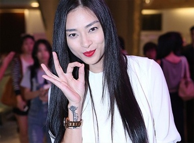 Tu do chat day so mi trang cua Ngo Thanh Van hinh anh
