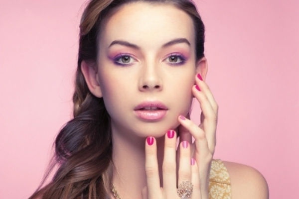 Nhung kieu nail thoi trang cho mong tay ngan hinh anh