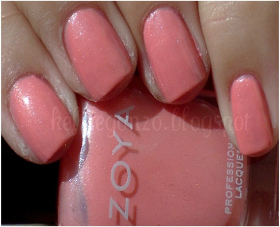 Hồng san hô sẽ thu hút mọi ánh nhìn và cảm tình của những người xung quanh.