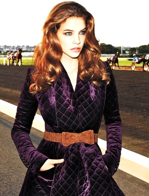 1. Tóc boho lãng mạn: Các chàng trai hầu hết đều có chung quan điểm rằng tóc boho dài, xoăn nhẹ, mượt mà chính là kiểu tóc dễ khiến họ bị 