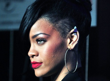 Can canh lan da xau xi cua sao hinh anh