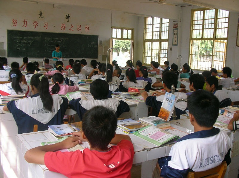2. Giảng dạy tiếng Anh: TEFL (Teaching English as Foreign Language) là một công việc mà bạn có thể làm việc ở bất cứ đâu trên thế giới. Bạn sẽ được cung cấp chỗ ăn, ở, được đi khám phá thế giới, gặp gỡ những người dân địa phương và tìm hiểu các nền văn hóa độc đáo. Ảnh: Businessinsider.