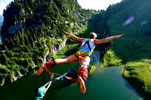 Nhung dia diem nhay bungee dinh nhat the gioi hinh anh