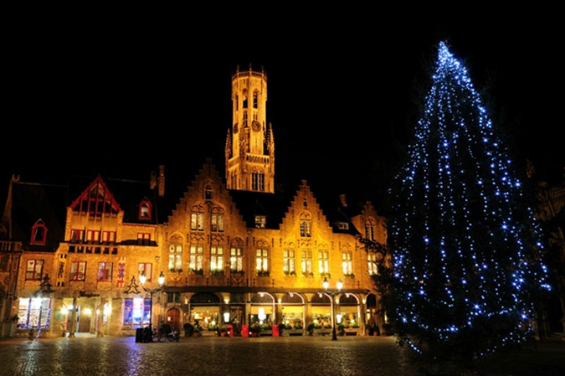 Lễ hội điêu khắc bằng băng là một truyền thống diễn ra hàng năm ở Bruges từ tháng 11 kéo dài tới tận tháng Giêng năm sau. 