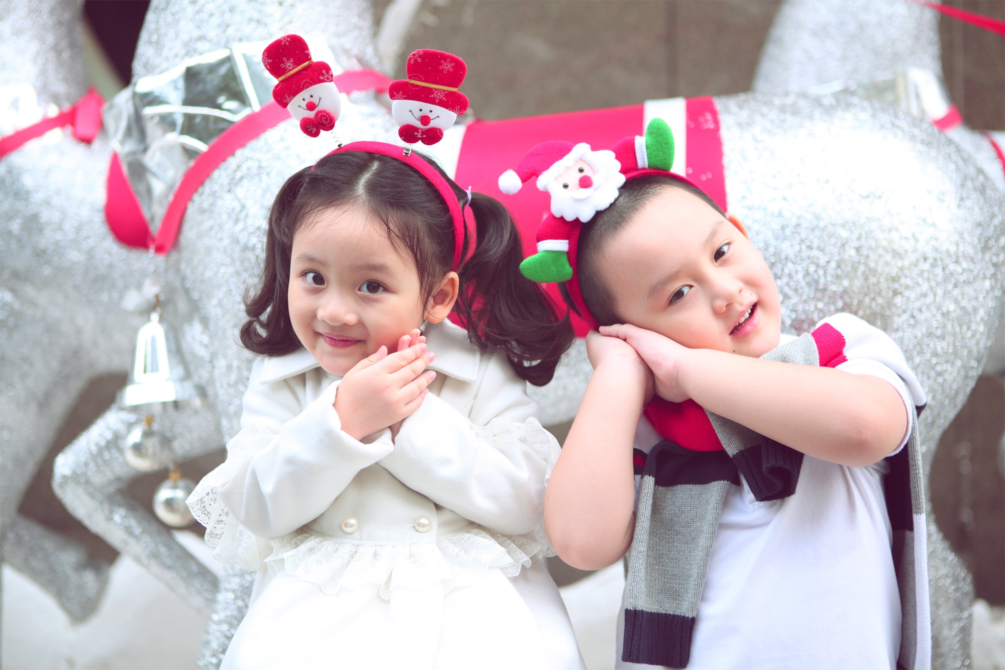 Nhoc ty mac sanh dieu ra pho don Giang sinh hinh anh