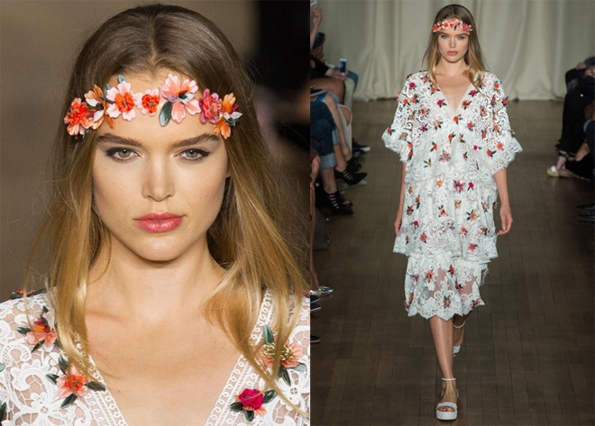 1. Vương miện hoa. Những kiểu vòng hoa đội đầu được kết bằng hoa thật hoặc các loại hoa vải, hoa giấy kèm hạt đá và lông vũ trong bộ sưu tập Marchesa xuân hè 2015 đã làm mê đắm giới mộ điệu bởi vẻ đẹp mong manh, quyến rũ và rất ngọt ngào.