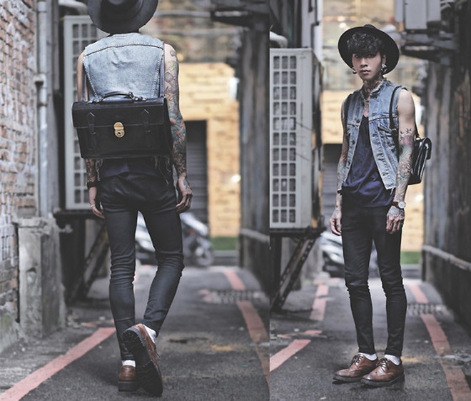 Những hình xăm độc đáo này còn giúp phong cách unisex của Ivan Chang thật khác biệt và khó nhầm lẫn với bất kỳ ai.