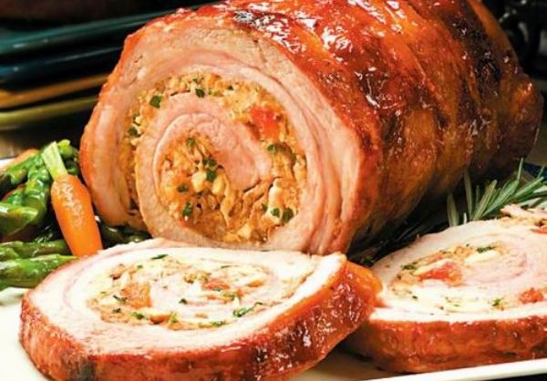 5. Thịt chế biến: Thịt chế biến không đảm bảo chất lượng đều gây ảnh hưởng đến tinh trùng. Nó cũng gây ảnh hưởng đến cả mức độ testosterone trong cơ thể. Trong một nghiên cứu của Đại học Harvard, những người đàn ông tiêu thụ nhiều các loại thịt chế biến như xúc xích, bánh mì kẹp thịt, thịt xông khói... có lượng tinh trùng ít hơn những người không ăn hoặc ăn ít khoảng 23%. 