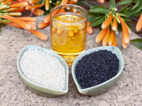 6. Hạt vừng: Hạt vừng tự hào về hàm lượng dầu cao nhất. Nó giúp cân bằng các hormone và do đó, điều hòa chu kỳ kinh nguyệt. Bạn có thể có thể rắc vừng lên trên một số món ăn ngọt khi ăn.