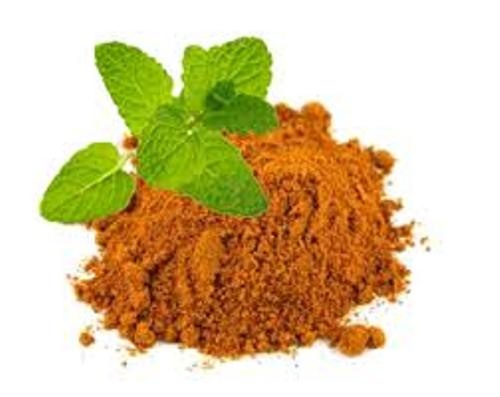 4.Bột nghệ vàng và lá bạc hà: Chất menthol trong bạc hà có khả năng chống viêm nhiễm rất tốt kết hợp với bột nghệ sẽ làm liền da nhanh chóng. Đầu tiên ép lá bạc hà lấy nước rồi trộn đều cùng bột nghệ. Sau đó đắp lên mặt để khoảng 15 phút rồi rửa sạch với nước. Loại mặt nạ hỗn hợp này không những giúp da chống được nguy cơ được viêm nhiễm mà còn có tác dụng giảm đau rất hữu hiệu.