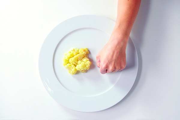 Một khẩu phần rau xanh tương đương với một nắm tay.