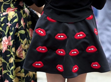 Hoa tiet tinh yeu ham nong le tinh nhan hinh anh