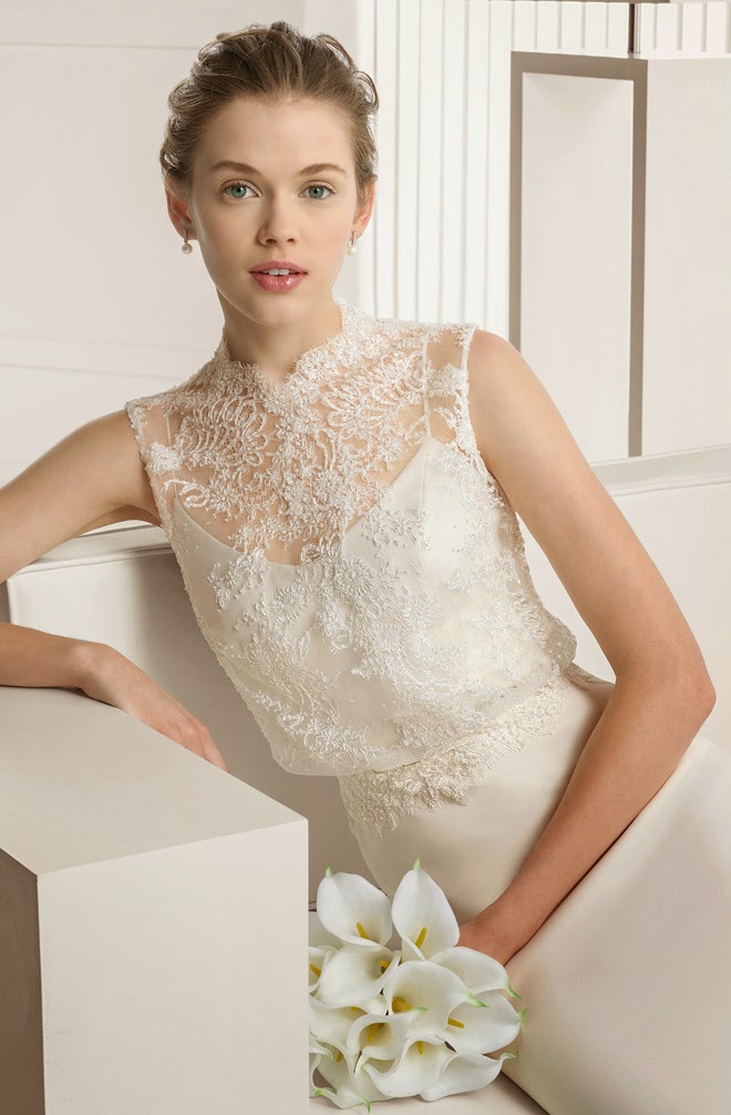 1. Với cô dâu có vòng 1 lép. Nếu cùng hoàn cảnh “màn hình phẳng”, bạn đừng vội từ chối cơ hội làm cô dâu gợi cảm vì các kiểu váy cưới vừa lộng lẫy vừa rất phổ biến và dễ tìm như váy quây, váy trang trí họa tiết 3D ở phần thân trên, đặc biệt là ở vùng ngực… sẽ giúp bạn tự tin hơn.