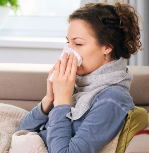 Mẫn cảm: Một số chất tạo màu được thêm vào thực phẩm chế biến bao gồm những hợp chất tổng hợp có thể gây mẫn cảm đặc biệt là với trẻ em.