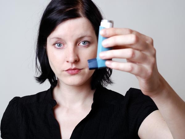 Hen suyễn và viêm da: Thực phẩm chế biến đầy màu sắc và mùi vị thơm ngon sẽ rất hấp dẫn. Tuy nhiên hãy cẩn thận với các hóa chất tổng hợp có trong chúng, lý do là tiêu thụ chúng thường xuyên có thể gây bệnh hen suyễn và viêm da.