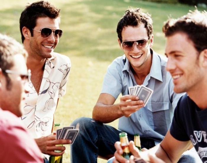 Điều trị testosterone: Nồng độ testosterone có thể được tăng lên với liệu pháp thay thế hormone. Liệu pháp này giúp tăng và cân bằng nồng độ testosterone ở nam giới.