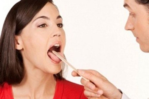 Nhin luoi doan benh hinh anh