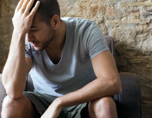  Giai ma nguyen nhan quy ong khong co tinh trung-Hinh-7 Suy tinh hoàn: Đây là tình trạng các ống sinh tinh trong tinh hoàn không sản xuất được tinh trùng. Tình trạng này có thể là do ở các ống sinh tinh không có loại tế bào để tạo tinh trùng hay quá trình sinh tinh bị gián đoạn nửa chừng, không sản xuất được tinh trùng trưởng thành.