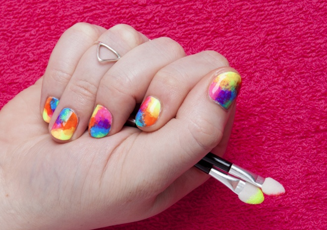 Ve nail da sac chi voi 5 buoc don gian hinh anh