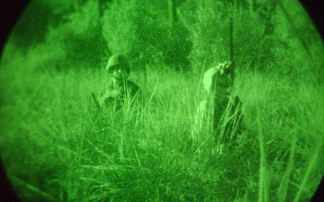 Thuoc nho mat giup nhin trong bong toi hinh anh