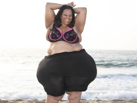 8 nguoi mau noi tieng voi ve ngoai dac biet hinh anh