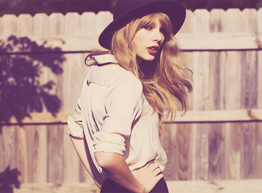 Nhung bo canh den - trang nhin la me cua Taylor Swift hinh anh
