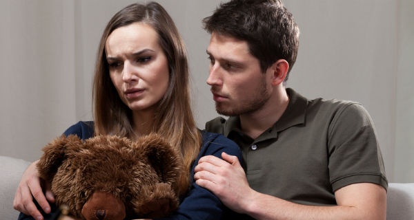 Có nhiều thói quen xấu dễ gây vô sinh ở cả nam và nữ giới mà bạn không ngờ tới. Ảnh: Thehealthsite.