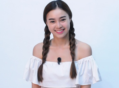 Lan Ngoc phai long mau trang tinh khiet hinh anh