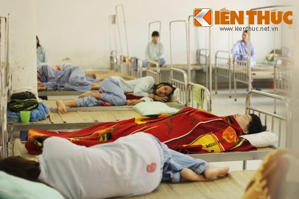  Anh xuc dong ve phut tinh tao cua benh nhan tam than-Hinh-11 Cả y bác sĩ lẫn bệnh nhân đều mong muốn, một ngày gần nhất, những người phụ nữ này được trở về với mái ấm gia đình.