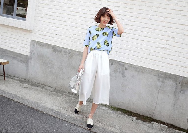 Trong khi đó giày lười, giày oxford, slip-on, giày thể thao… sẽ mang lại vẻ ngoài sành điệu, cá tính.