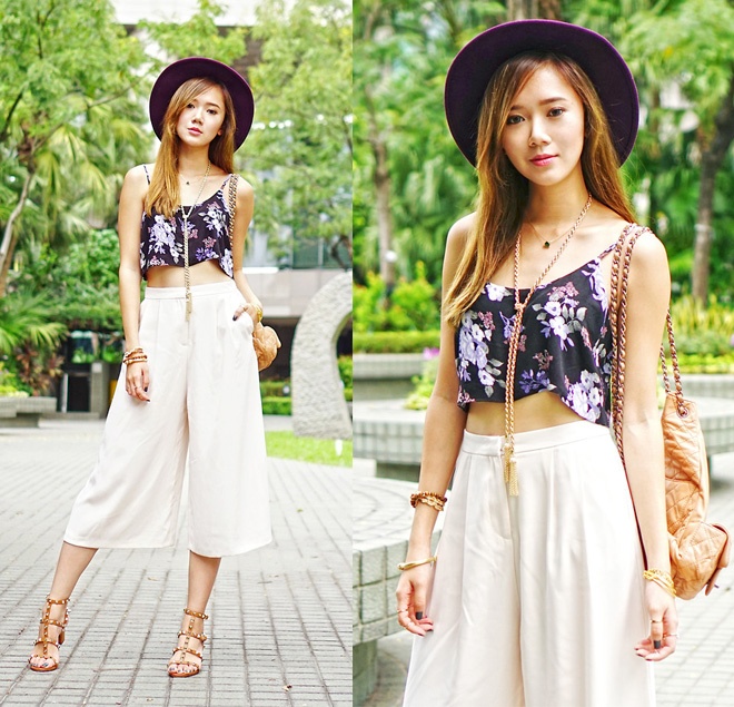 5. Áo ngắn và quần culottes. Bạn sẽ thật sành điệu và hợp mốt với cách kết hợp giữa áo ngắn crop-top họa tiết floral ngập không khí mùa hè và kiểu quần culottes đang rất được lòng các fashionista thế giới. Nhớ mix thêm trang sức và phụ kiện để có vẻ ngoài thật nổi bật.