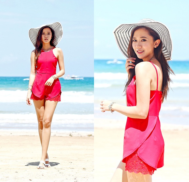  Kiểu jump suit kết hợp đồ bơi với phần eo chít cao và khá kín đáo giúp bạn gái tự tin hơn vì có thể che giấu nhiều nhược điểm như vòng 2 “bánh mì”, vòng 1 nhỏ…