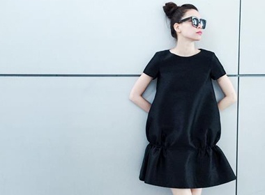 Sao Viet khon kheo chon vay giau eo chong nong buc hinh anh