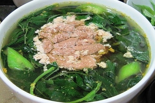 Suyt chet vi bat canh cua thua trong tu lanh hinh anh