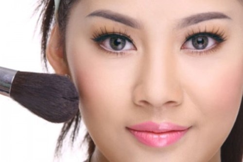 Meo trang diem lau troi vao mua he hinh anh