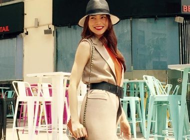 Chiec ao duoc sao Viet chung dien ca dong lan he hinh anh