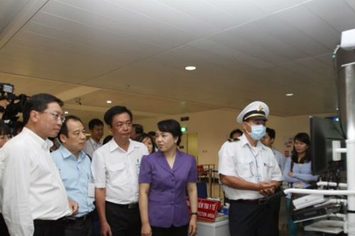 Bo truong Bo Y te lo ngai qua tai, lay cheo MERS tai TP HCM hinh anh