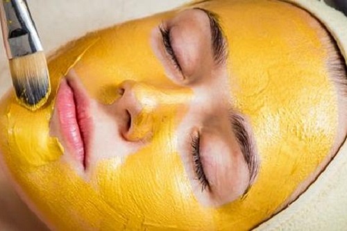 Tùy từng loại da sẽ có công thức, thành phần khác nhau cho mặt nạ bột nghệ.