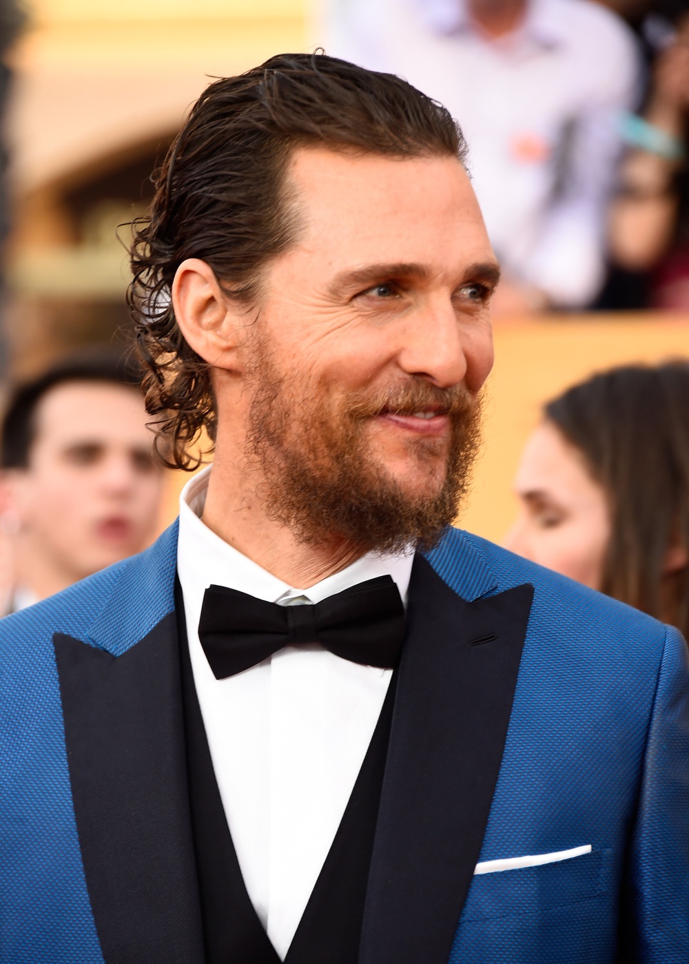 Matthew McConaughey: Diễn viên điển trai tiết lộ anh không dùng sản phẩm khử mùi 20 năm nay. Bạn diễn của anh, Kate Hudson, không ít lần mang cho anh các sản phẩm khử mùi nhưng đều bị từ chối. 