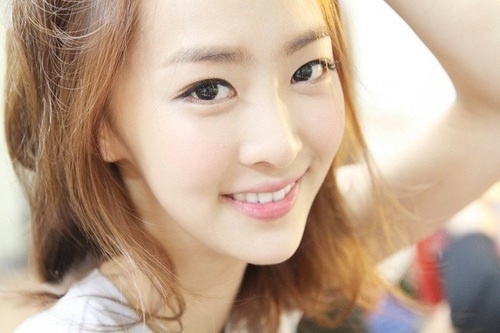 7 meo trang diem giup guong mat thon gon hon hinh anh