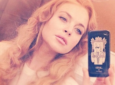 8 kieu tao dang chup anh selfie noi tieng cua sao Hollywood hinh anh