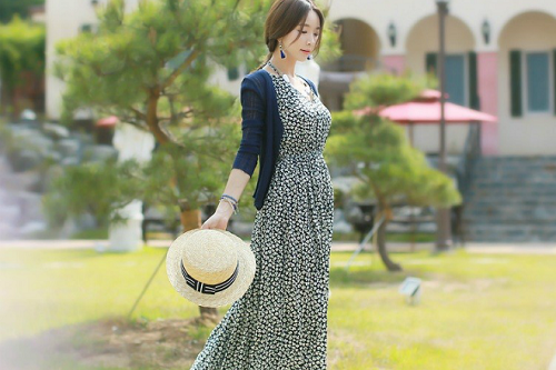 Dien ao cardigan diu dang cho ngay thu hinh anh