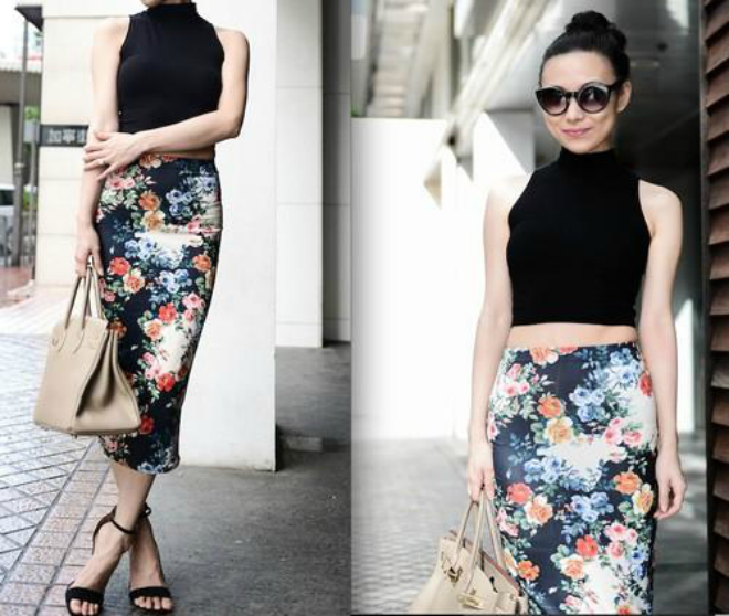 Crop top cao cổ và váy midi họa tiết tăng cảm giác thanh lịch cho người mặc.