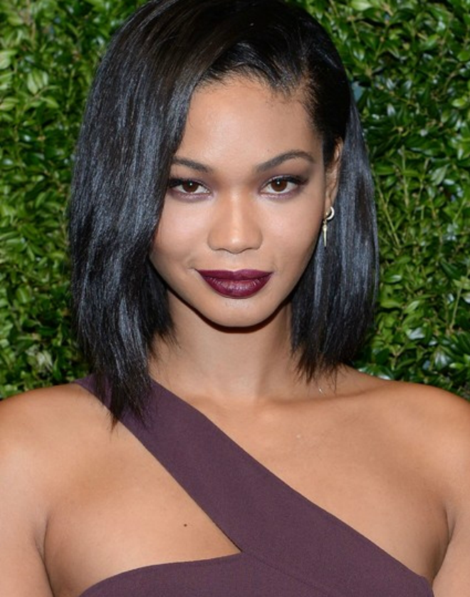 Chanel Iman nhìn cũng khá ổn với chiếc đầm dạ tiệc màu vang đỏ với son cùng tông.