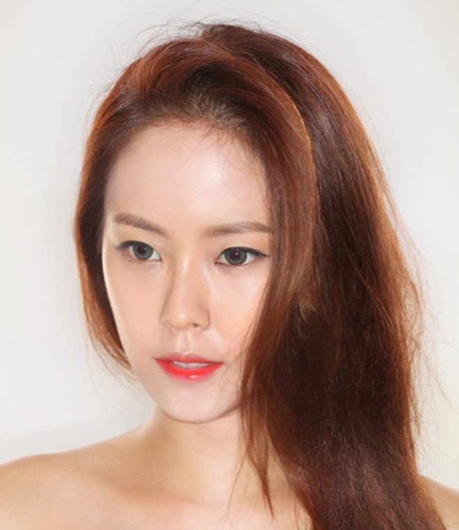 Để gương mặt thêm sáng sủa, bạn nhớ trang điểm lông mày cho cùng màu nhạt với tóc, tránh xảy ra tình trạng tóc nâu vàng, lông mày lại đen.